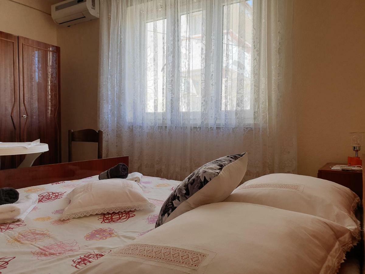 Guest House Miro ノヴァリャ エクステリア 写真